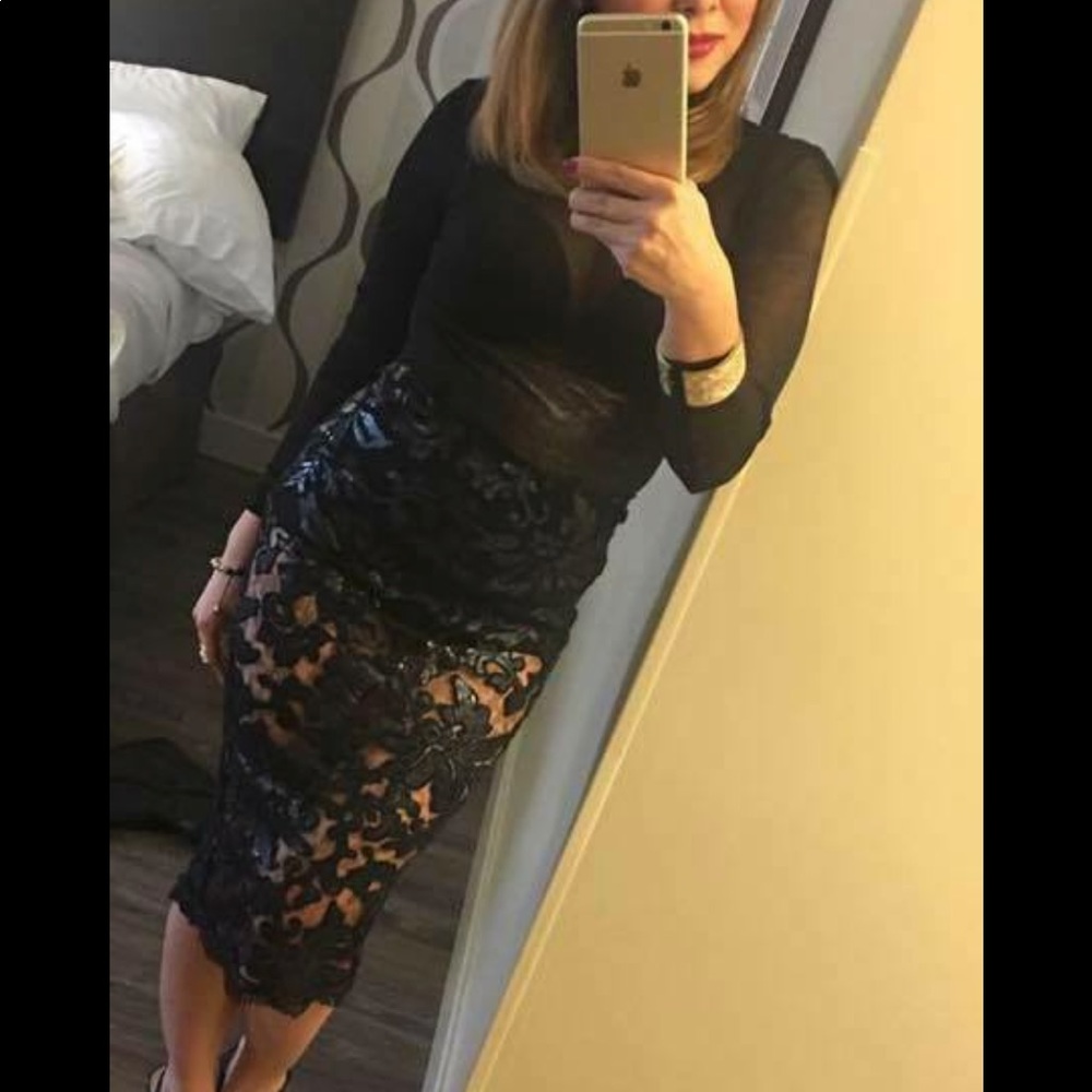 3d  lace black skirt